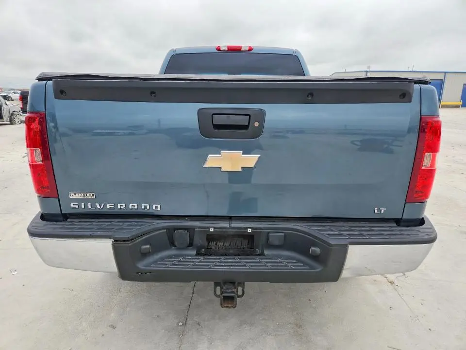 2011 CHEVROLET SILVERADO C1500 LT  