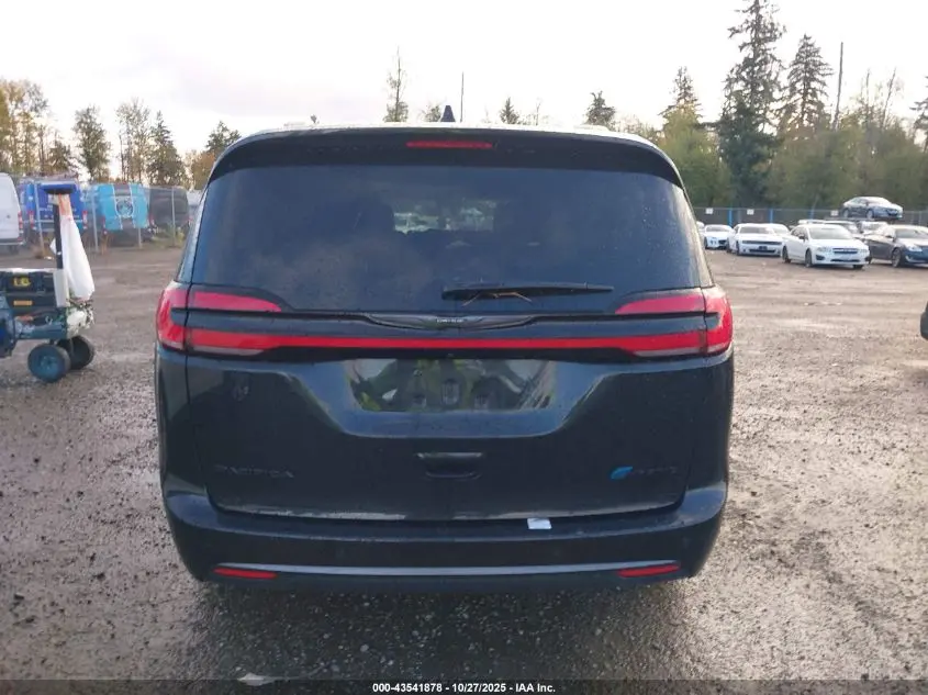 2023 CHRYSLER PACIFICA HYBRID TOURING L