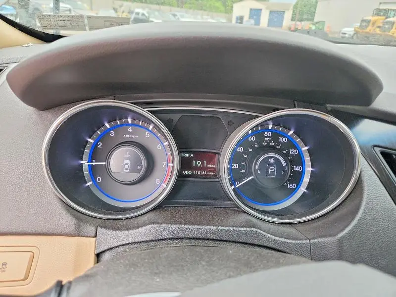 2013 HYUNDAI SONATA LIMITED  