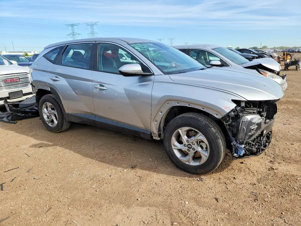 2024 HYUNDAI TUCSON SE  