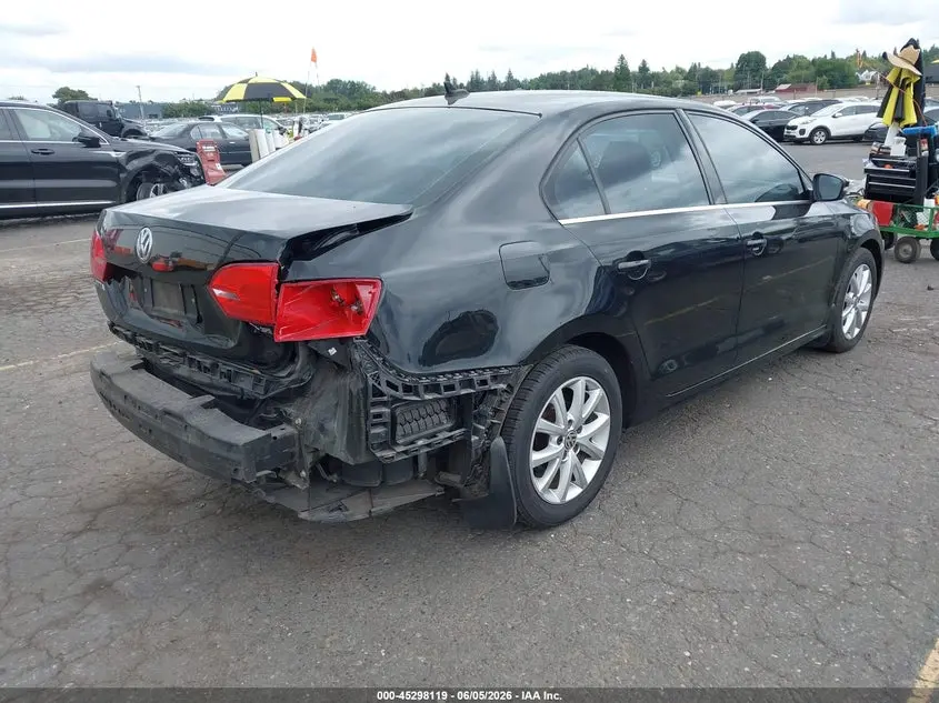 2013 VOLKSWAGEN JETTA 2.5L SE