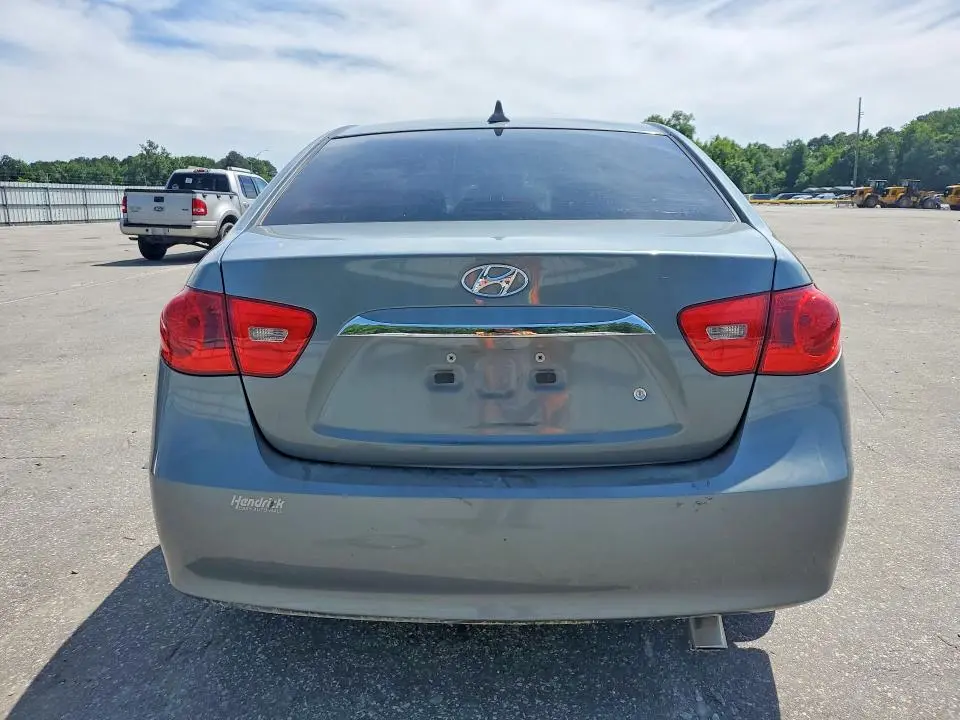 2010 HYUNDAI ELANTRA SE  