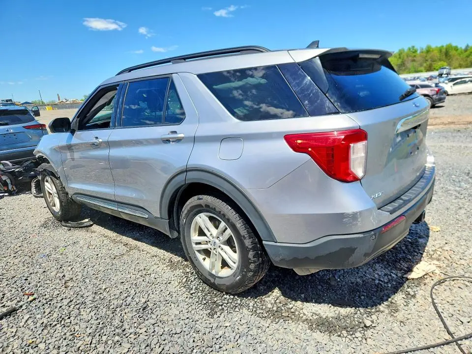 2021 FORD EXPLORER XLT  