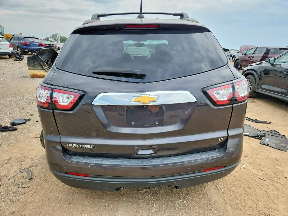 2017 CHEVROLET TRAVERSE LT  