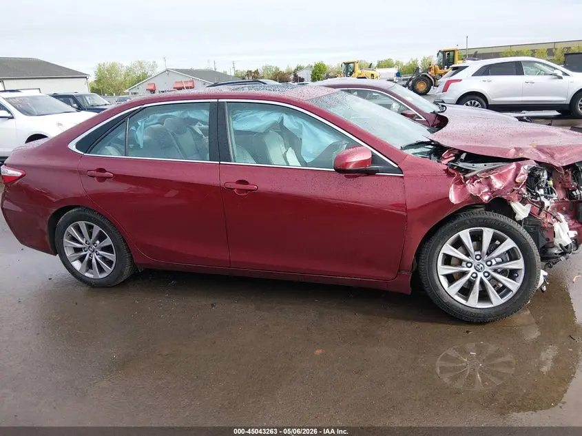 2017 TOYOTA CAMRY XLE