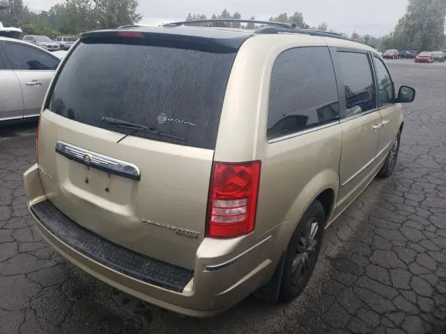 2010 CHRYSLER TOWN & COUNTRY TOURING  