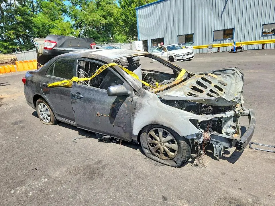 2011 TOYOTA COROLLA LE  