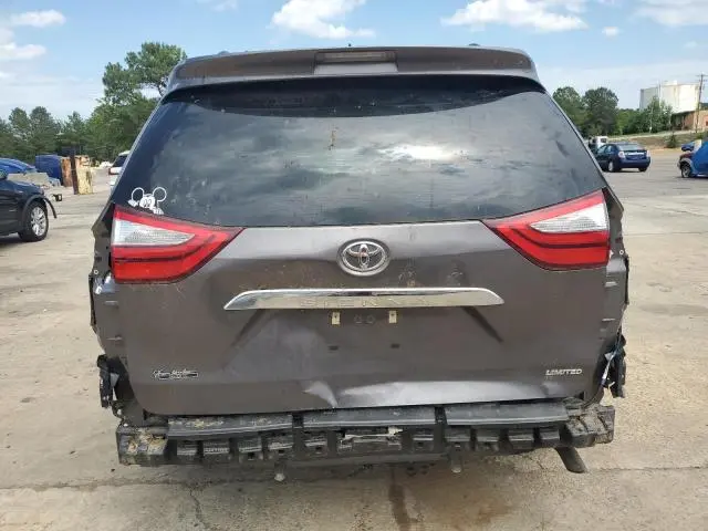 2015 TOYOTA SIENNA XLE  