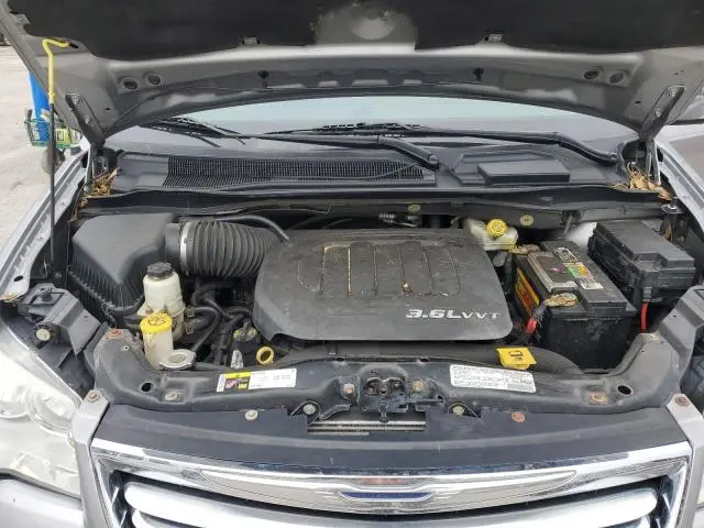 2013 CHRYSLER TOWN & COUNTRY TOURING L  