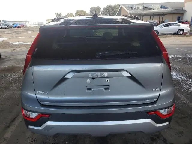 2025 KIA NIRO LX  