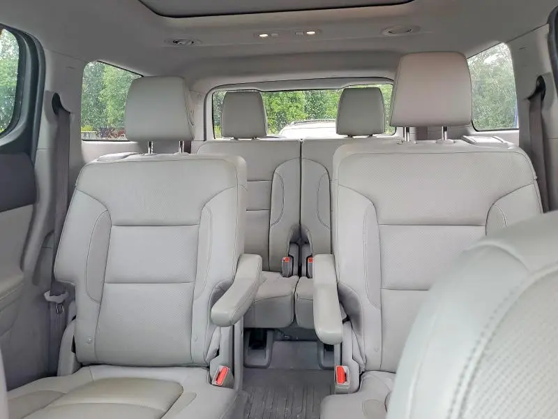2017 GMC ACADIA SLT-1  