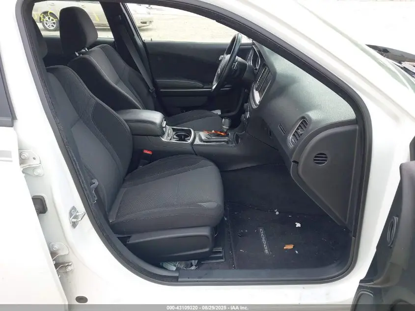 2015 DODGE CHARGER SXT