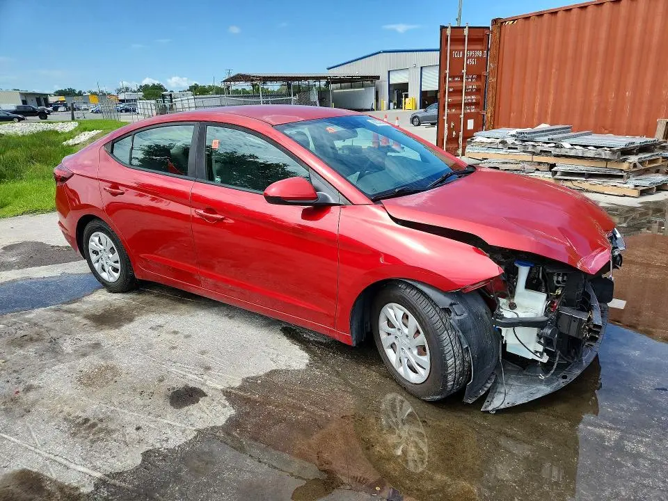 2019 HYUNDAI ELANTRA SE  