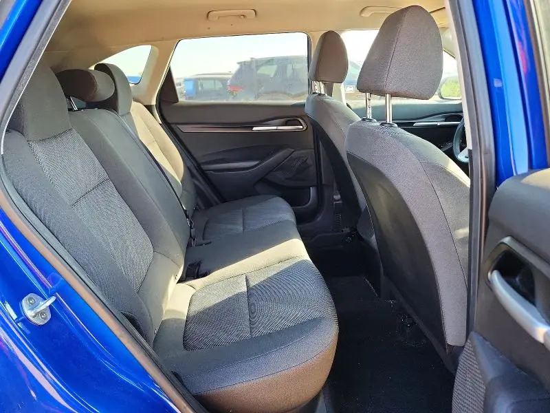 2021 KIA SELTOS LX  
