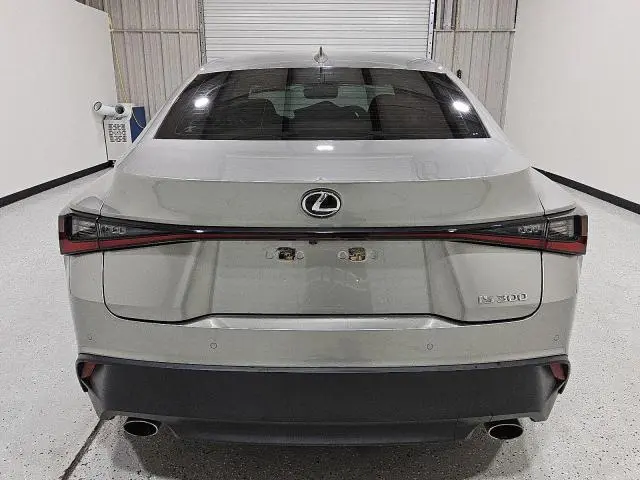 2021 LEXUS IS 300