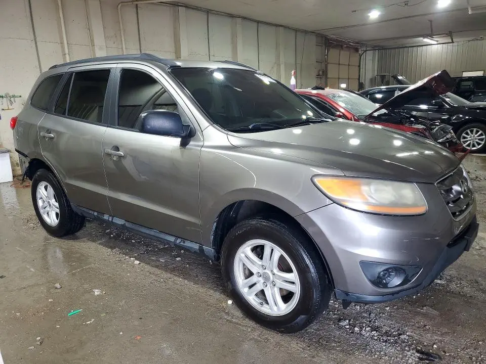 2011 HYUNDAI SANTA FE GLS  