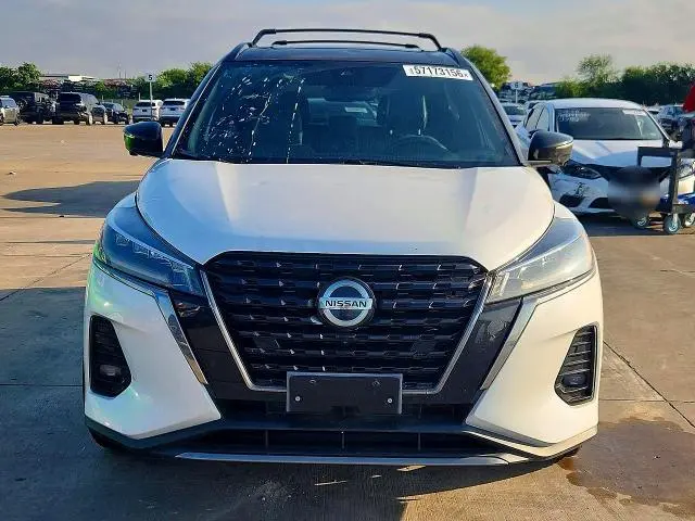 2021 NISSAN KICKS SR  