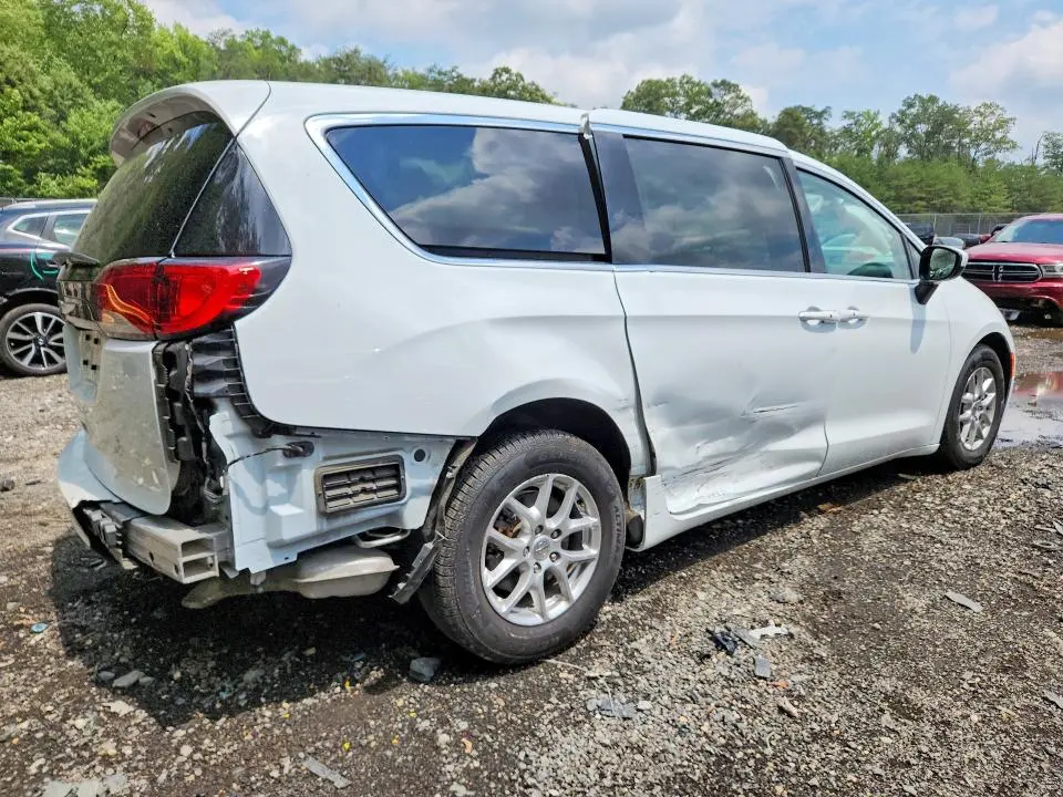 2023 CHRYSLER VOYAGER LX  
