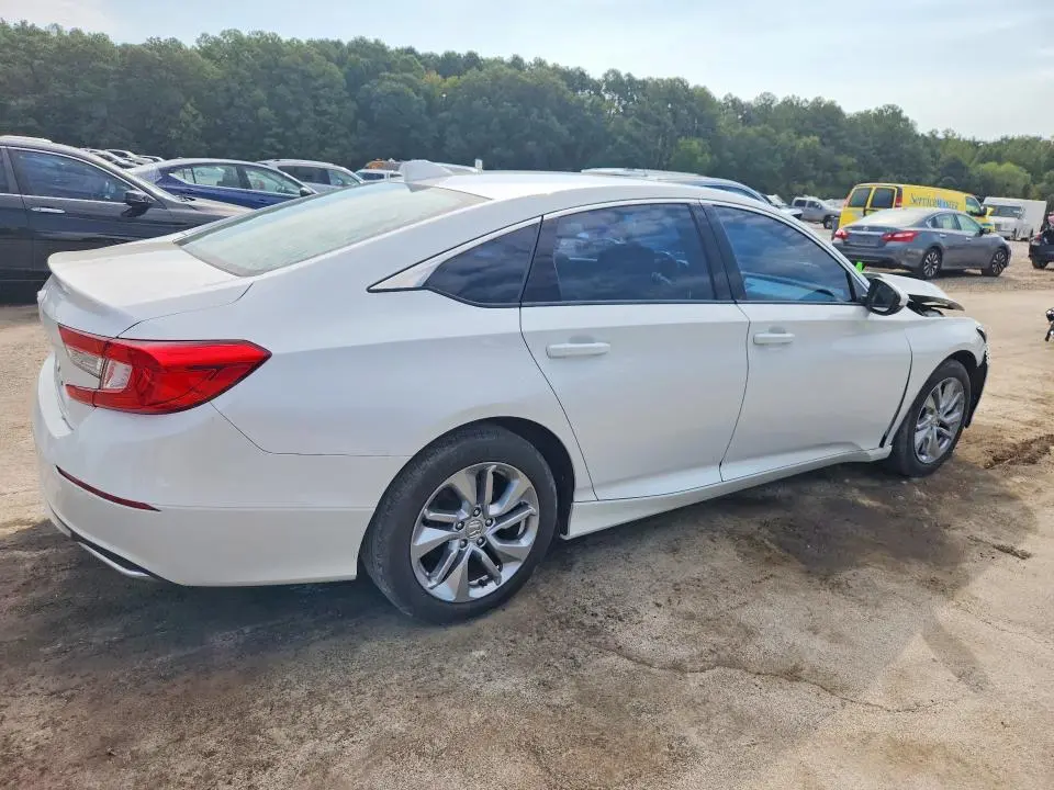 2018 HONDA ACCORD LX  