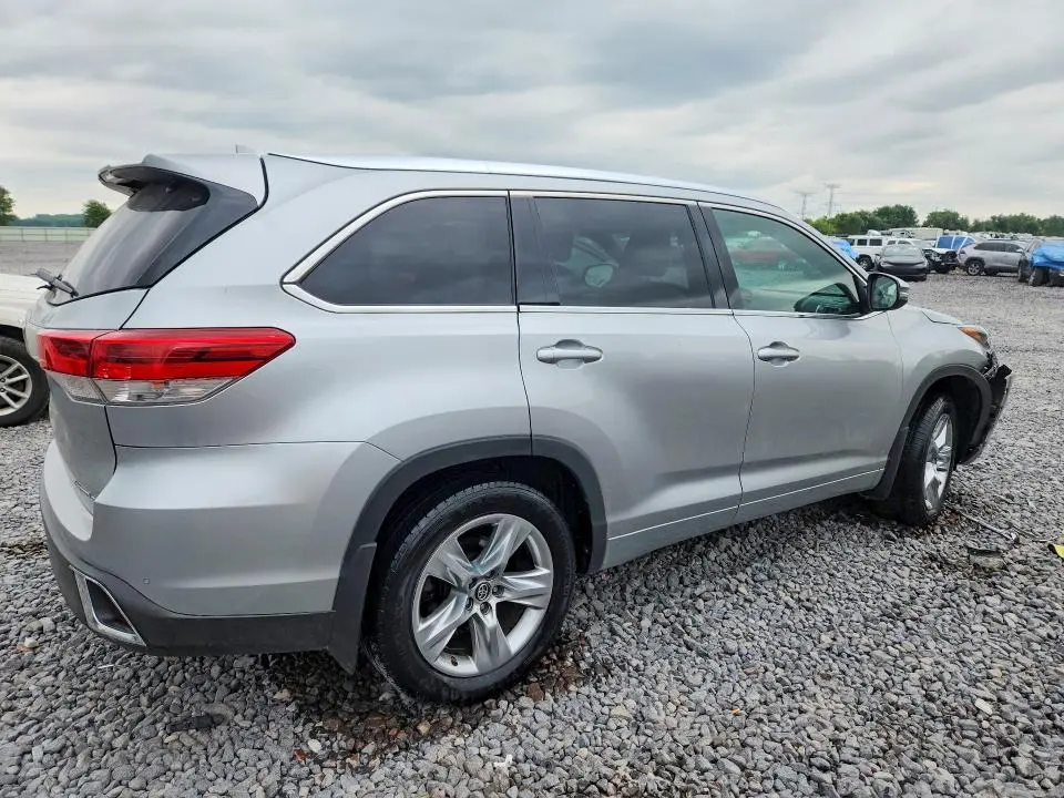 2017 TOYOTA HIGHLANDER LIMITED  