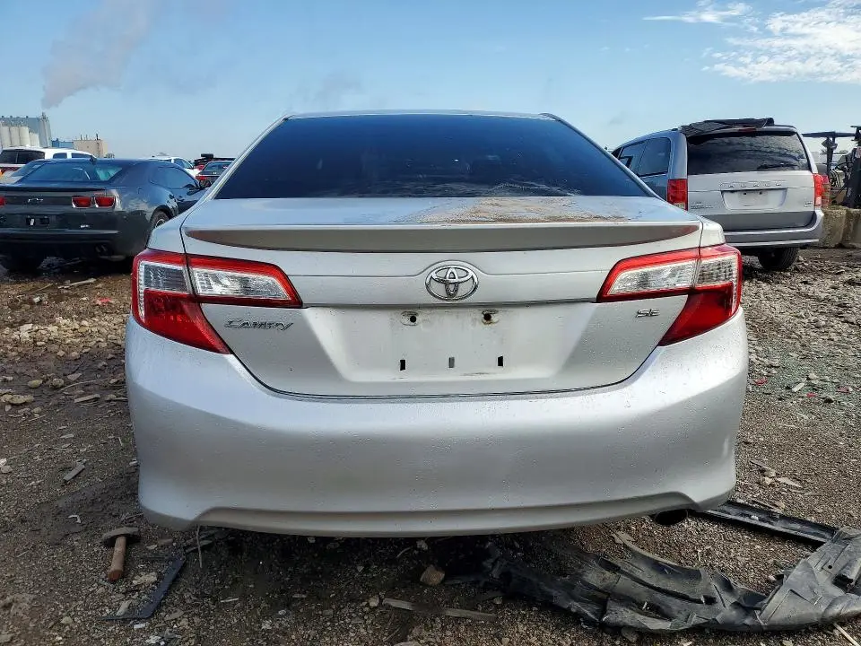 2014 TOYOTA CAMRY SE SPORT  