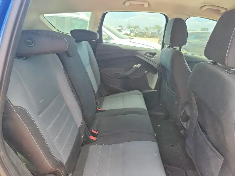 2017 FORD ESCAPE S  