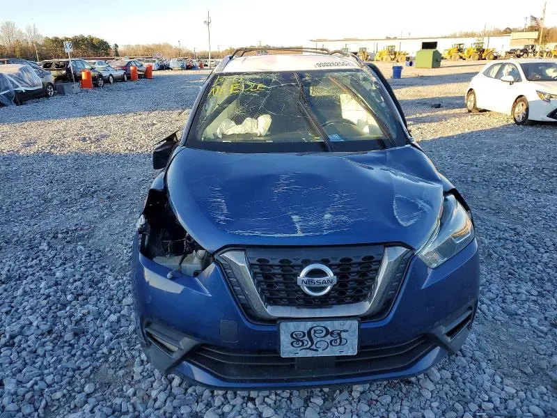 2020 NISSAN KICKS SR  