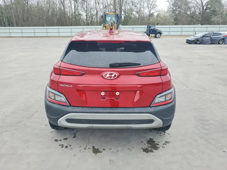 2023 HYUNDAI KONA SE  