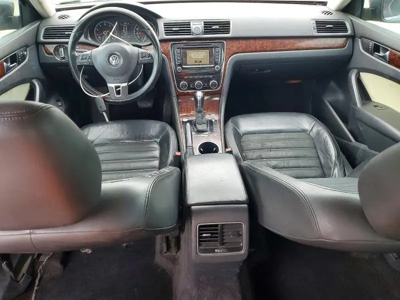 2013 VOLKSWAGEN PASSAT SEL  