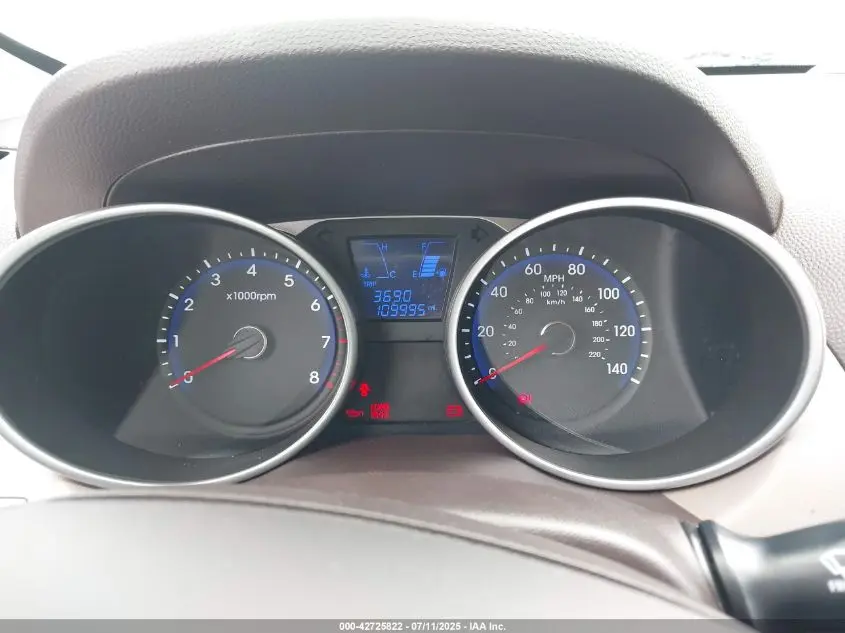 2015 HYUNDAI TUCSON SE