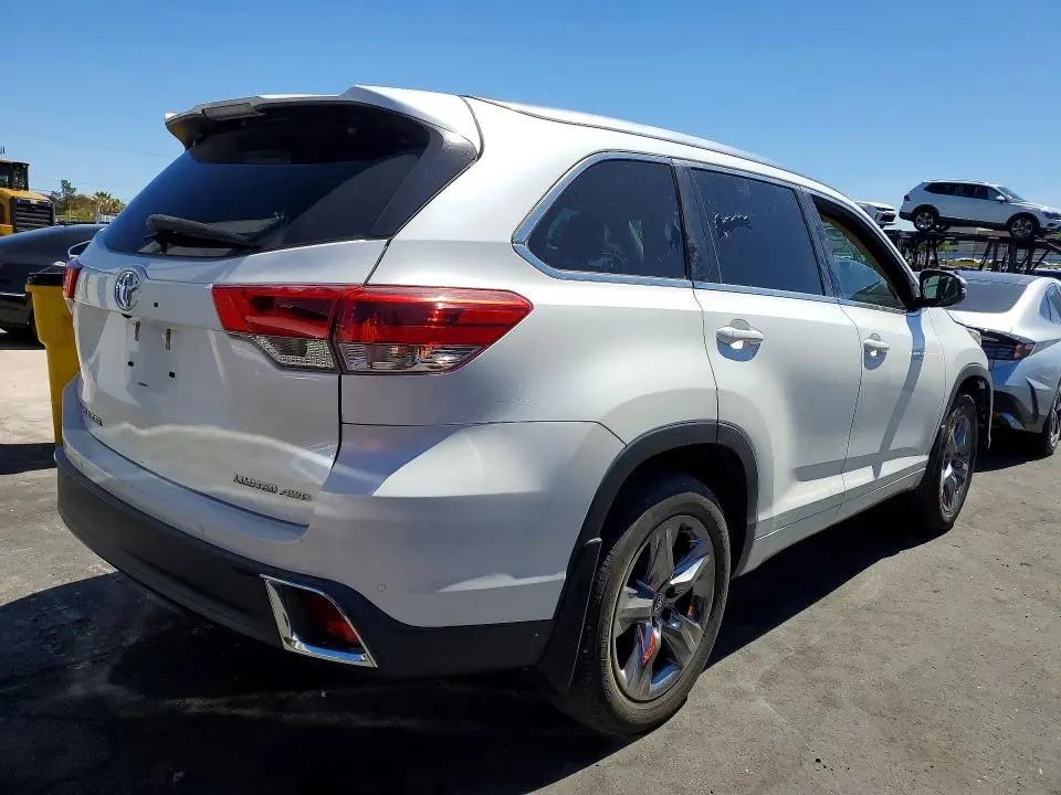 2018 TOYOTA HIGHLANDER LIMITED PLATINUM  