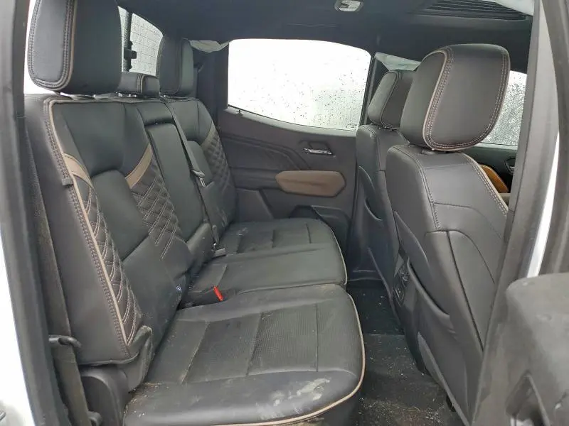 2024 GMC CANYON DENALI  