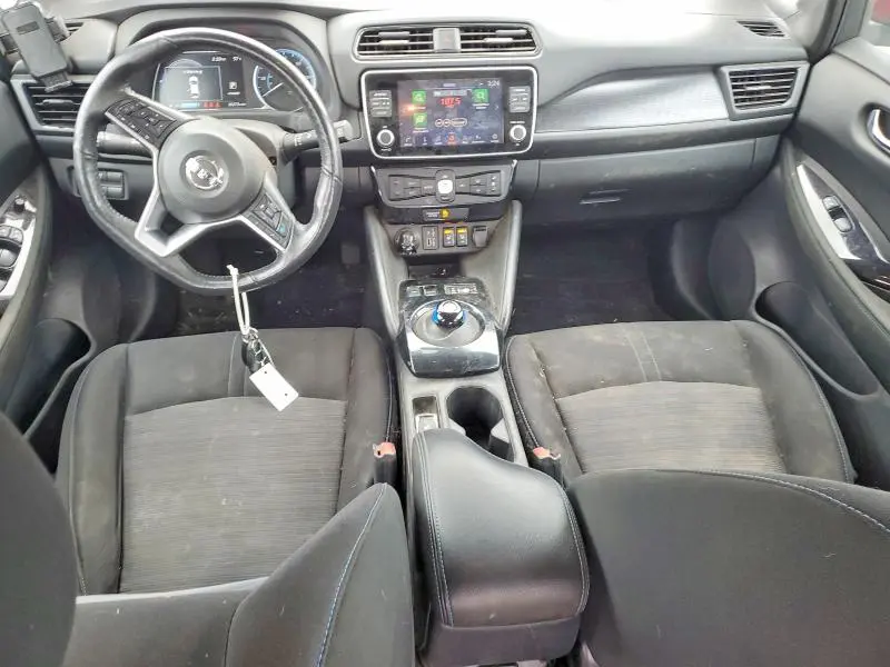 2022 NISSAN LEAF SV  
