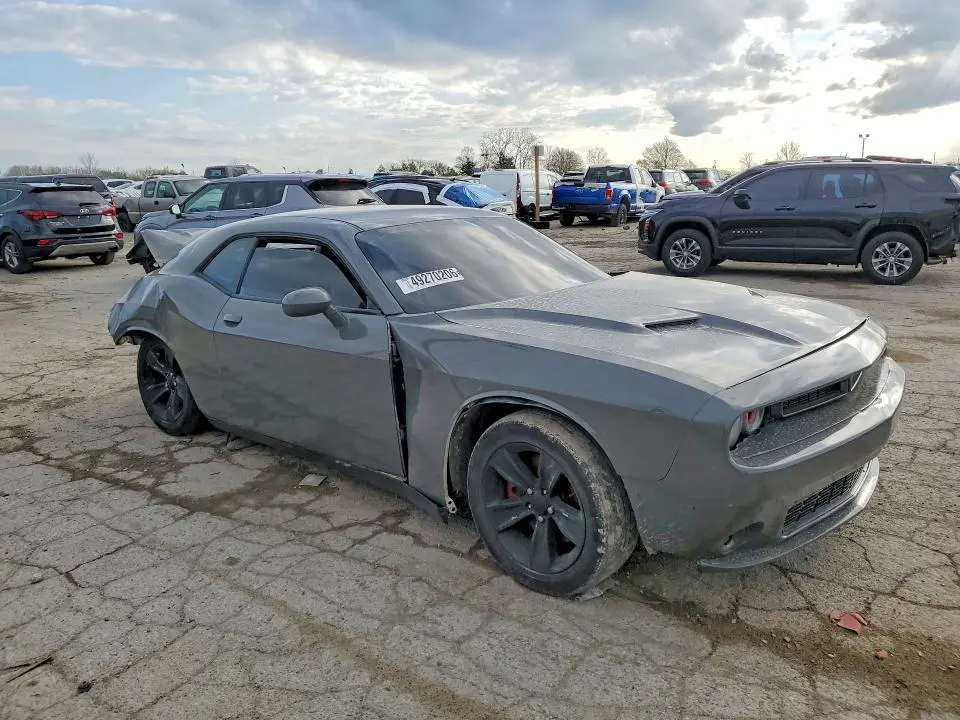 2015 DODGE CHALLENGER SXT  