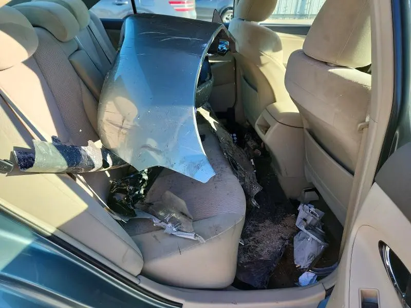 2011 TOYOTA CAMRY BASE  