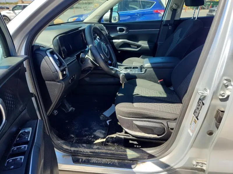 2022 KIA SORENTO LX  