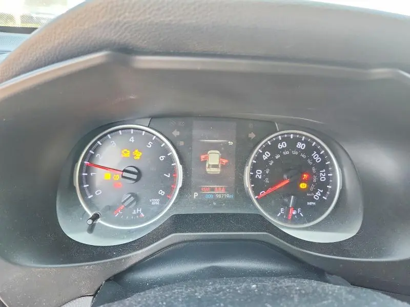 2019 TOYOTA RAV4 LE  