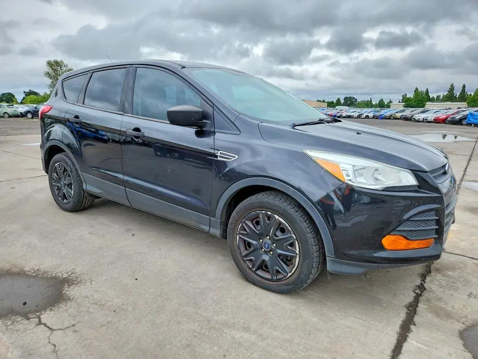 2013 FORD ESCAPE S  