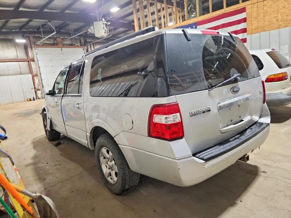 2010 FORD EXPEDITION EL XLT  