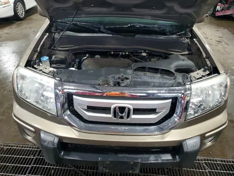 2011 HONDA PILOT EXLN  