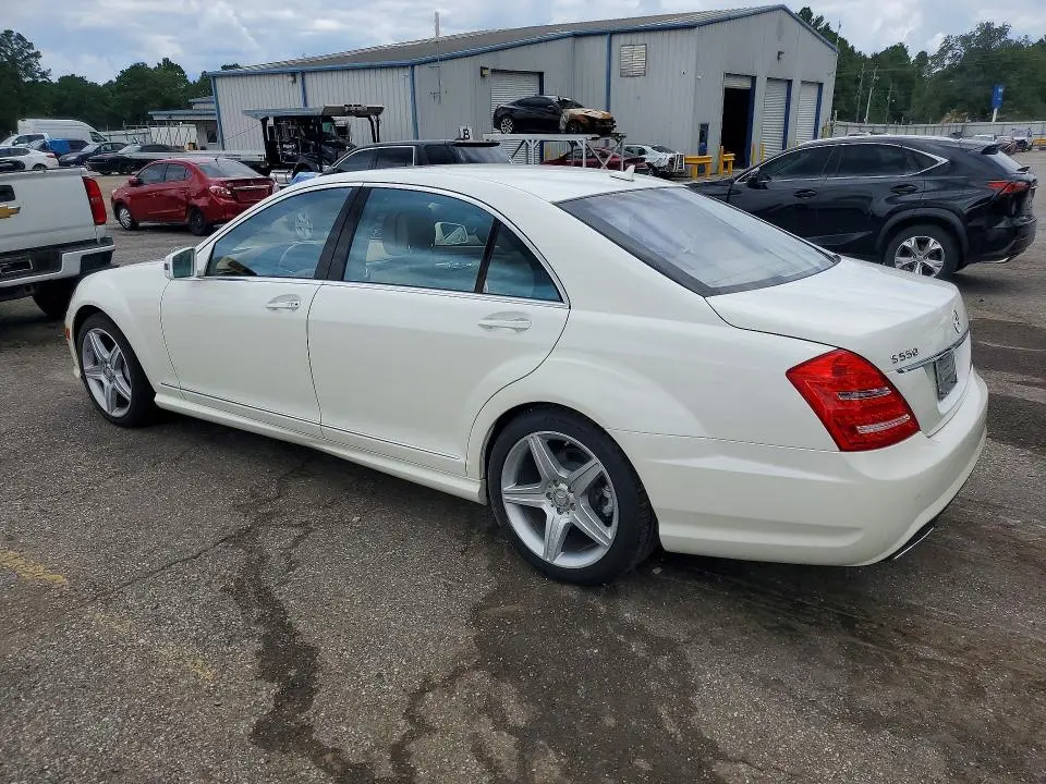 2010 MERCEDES-BENZ S 550  