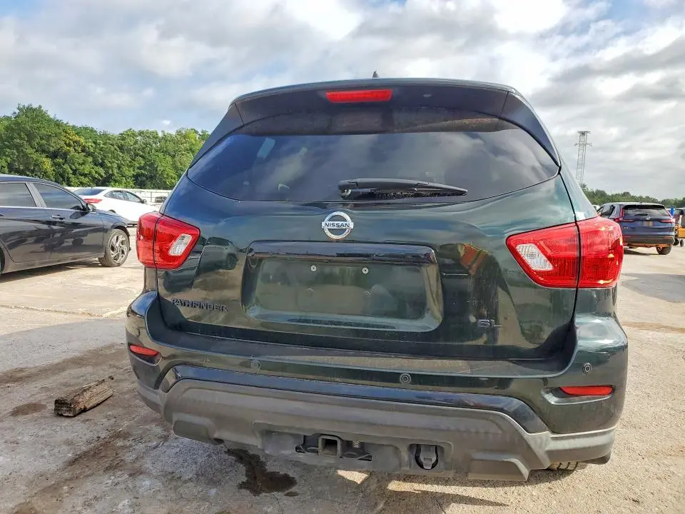 2019 NISSAN PATHFINDER SL  