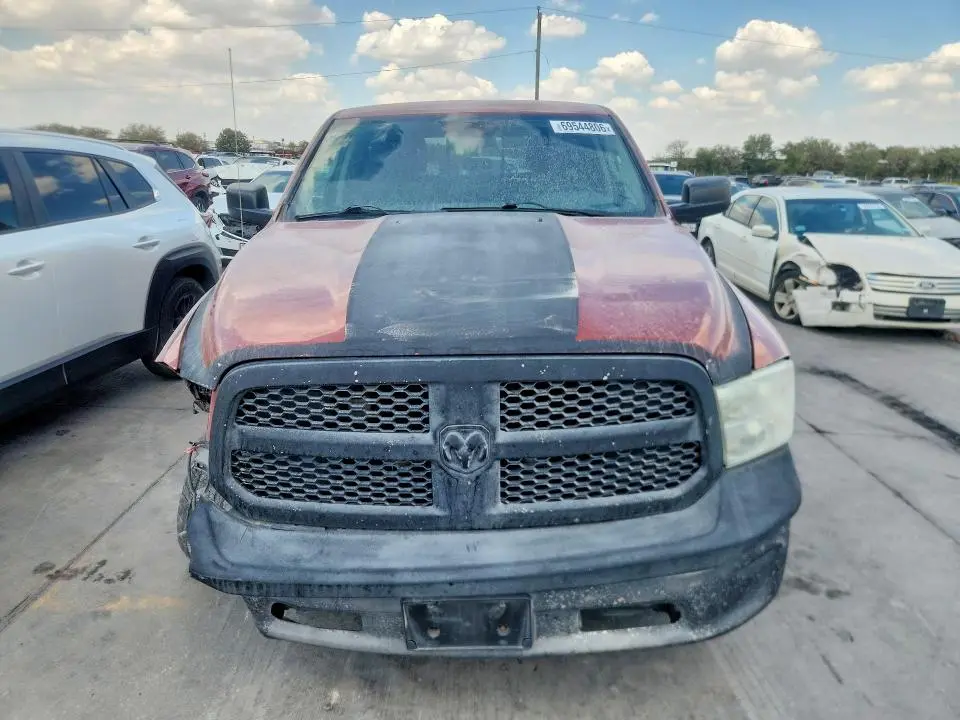 2013 RAM 1500 SLT  