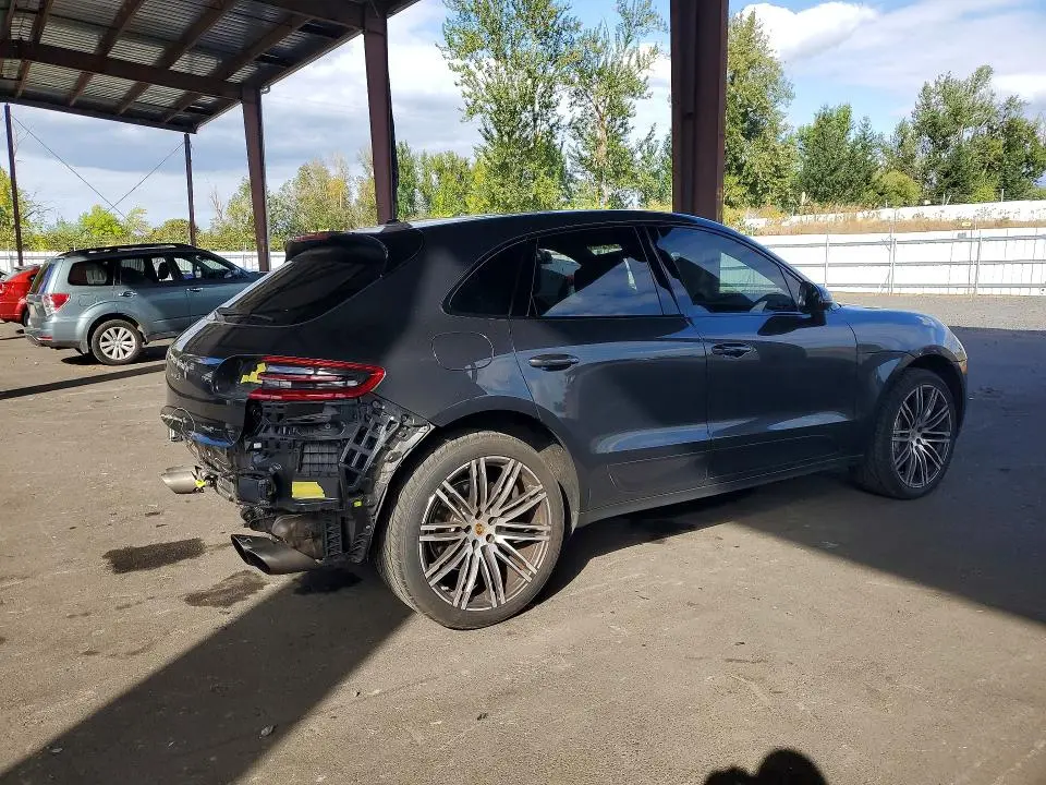 2017 PORSCHE MACAN S  