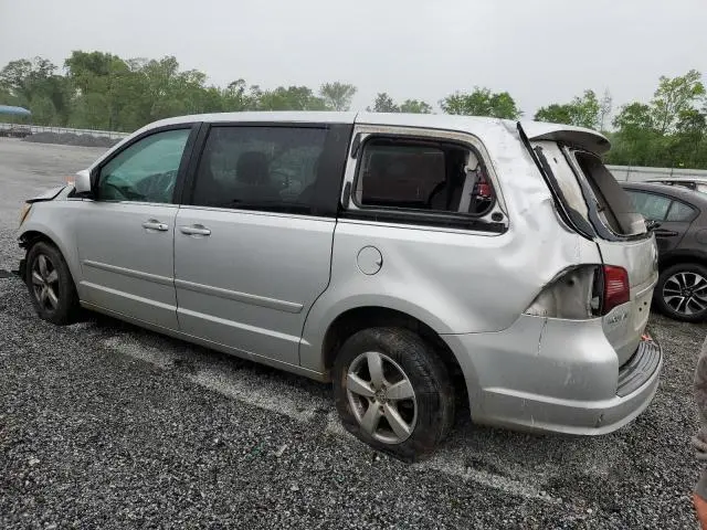 2010 VOLKSWAGEN ROUTAN SE  