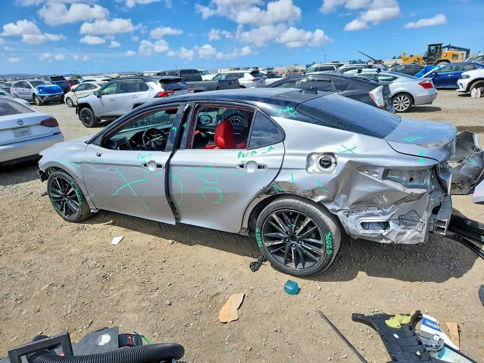 2019 TOYOTA CAMRY XSE V6  