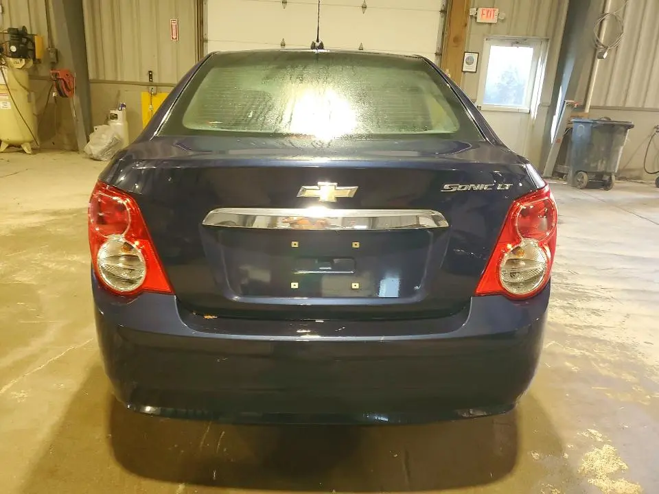 2016 CHEVROLET SONIC LT  