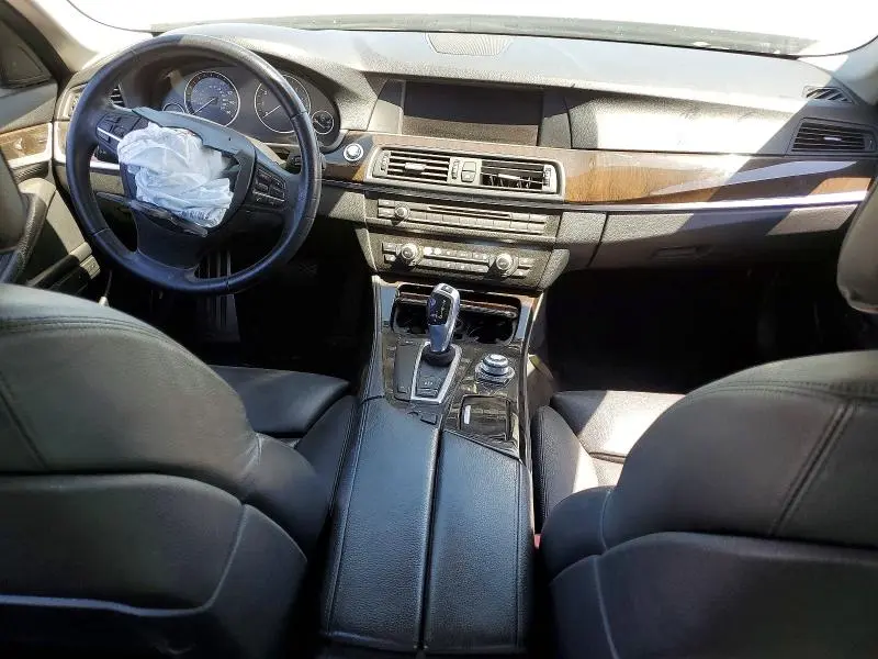2011 BMW 528 I  