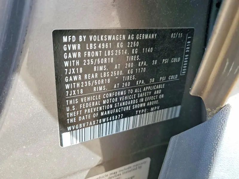 2011 VOLKSWAGEN TIGUAN S  