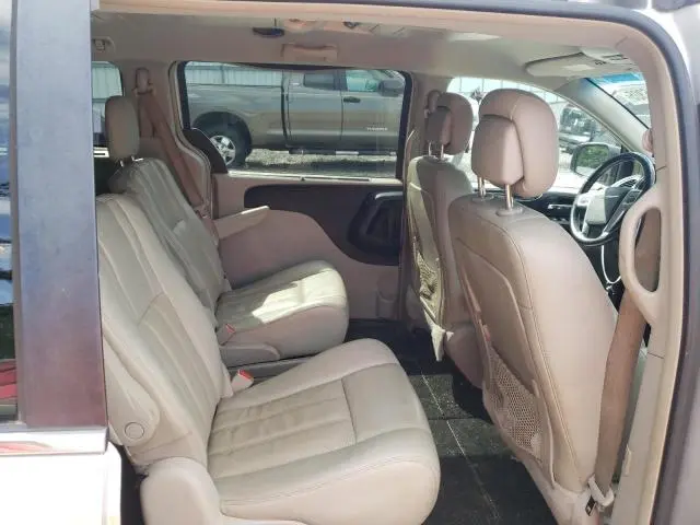 2011 CHRYSLER TOWN & COUNTRY TOURING L  